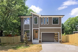 816 Tennyson Dr, Charlotte, NC 28208