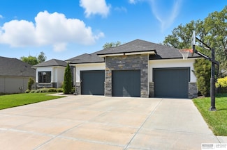 11018 S 174th St, Omaha, NE 68136