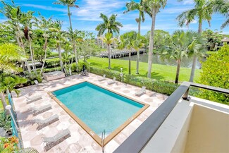7900 Camino Cir Unit 305, Miami, FL 33143