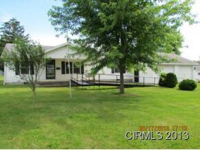 509 W Harrison St, Hartford City, IN 47348