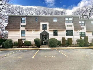 9 Everit Ave Unit A 20, Hewlett, NY 11557