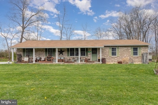 15 Burnside Dr, East Berlin, PA 17316