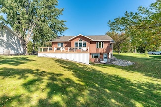 24864 Tri Lakes Dr, Pelican Rapids, MN 56572