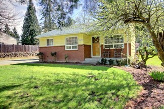1033 S 112th St, Seattle, WA 98168