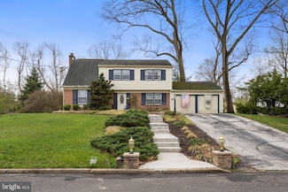 471 Buttonwood Ln, Cinnaminson, NJ 08077