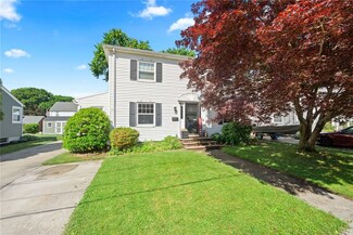 63 Mauran St, Cranston, RI 02910