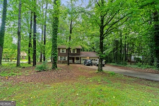 1 Shadowwood Dr, Newnan, GA 30265