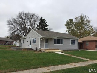 106 W Clay St, Elk Point, SD 57025