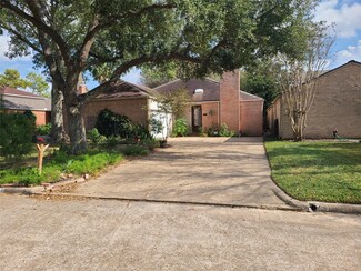 2127 Jamara Ln, Houston, TX 77077