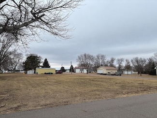 501 S 3rd St, Menno, SD 57045