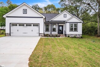 449 Thompson St, Pendleton, SC 29670