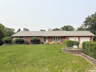 1326 N Hickory Hills Rd, Germantown Hills, IL 61548