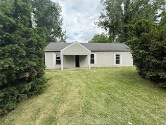 10028 Mayfair Dr, Saint Louis, MO 63136