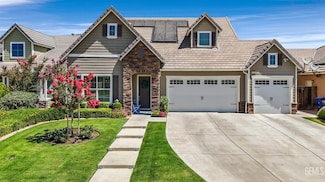 13500 Sunlight Star St, Bakersfield, CA 93314