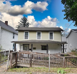 710 E 3rd St, Oil City, PA 16301