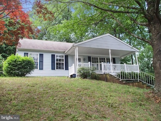 2 Queen Anne Dr, Boyertown, PA 19512