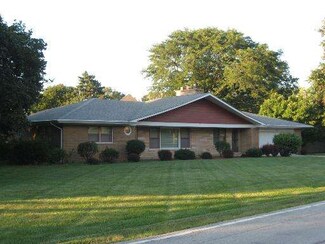 2662 Southcrest Dr, Downers Grove, IL 60516