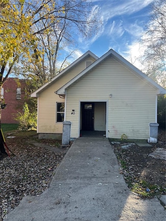 40 W 2nd St, Newburg, MO 65550