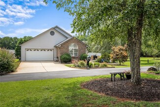 1310 Cobbs Glen Dr, Anderson, SC 29621