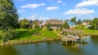 111 7th Ave, Onalaska, TX 77360