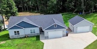 314 Glen Becker Trail, Wisconsin Dells, WI 53965