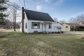 2964 Rockefeller Rd, Willoughby Hills, OH 44092