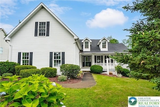 620 Pittston Ave, Dupont, PA 18641