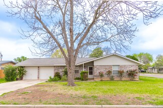 409 Pecan Dr, Schertz, TX 78154