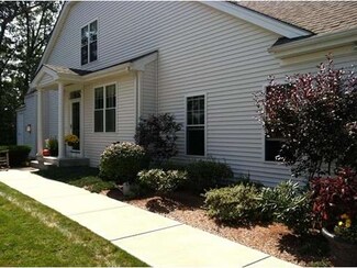 25 Linkside Ct, Northbridge, MA 01534