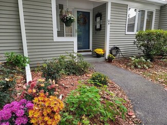 58 Laurel Ct Unit U299, Nashua, NH 03062