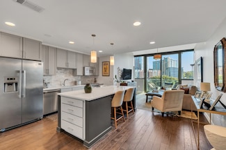 1212 Laurel St Unit 205, Nashville, TN 37203