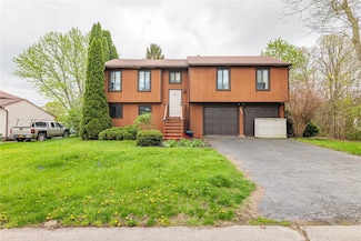 353 Countess Dr, West Henrietta, NY 14586