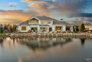 2195 W Three Lakes Dr, Meridian, ID 83646