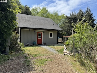 94516 Riley Creek Way, Gold Beach, OR 97444