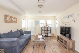 85 Melba St Unit 1, Milford, CT 06460