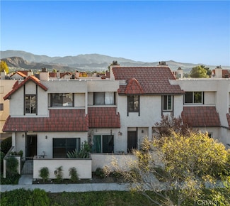 27667 Ironstone Dr Unit 1, Canyon Country, CA 91387