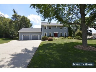6656 Chestnut Cir, Windsor, WI 53598