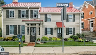 112 E State St Unit 2, Doylestown, PA 18901