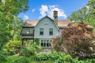 64 Alta Ave, Yonkers, NY 10705