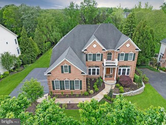 42597 Cochrans Lock Dr, Ashburn, VA 20148