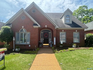 1707 Magnolia Ct SE, Decatur, AL 35601