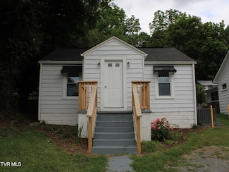 2110 Hawthorne St, Kingsport, TN 37664