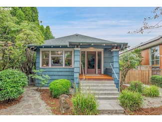3717 SE Sherman St, Portland, OR 97214