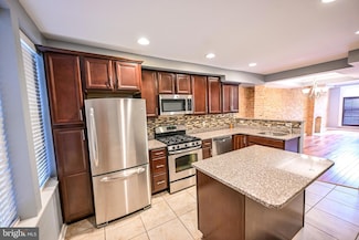 6 N Luzerne Ave, Baltimore, MD 21224