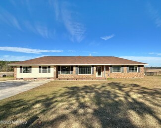 1372 Rough And Ready Rd, Whiteville, NC 28472