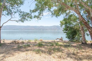 17707 Lakeshore Dr, Lake Elsinore, CA 92530