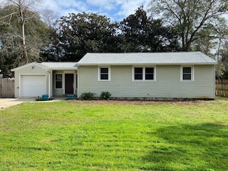 209 Marshall Dr NE, Fort Walton Beach, FL 32547