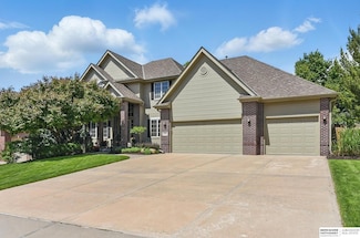 17616 Englewood St, Omaha, NE 68135