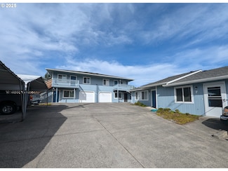 602 Easy St, Brookings, OR 97415