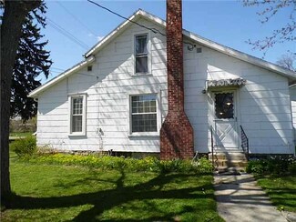 109 S 1st St, Oakwood, OH 45873